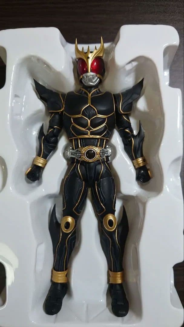 真骨彫製法　仮面ライダークウガ　アルティメットフォーム