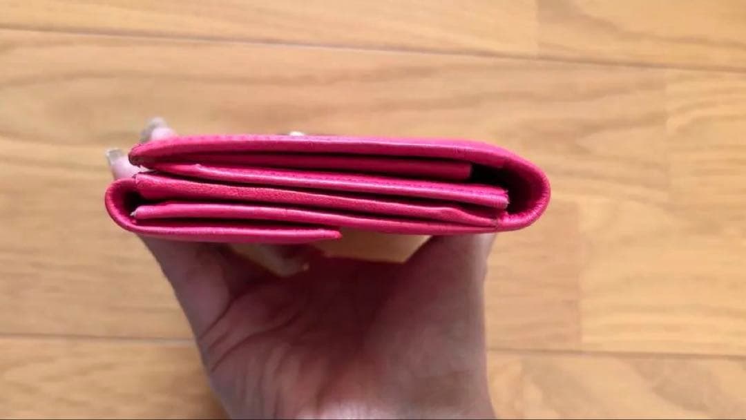 Gucci 二つ折り財布 ピンク