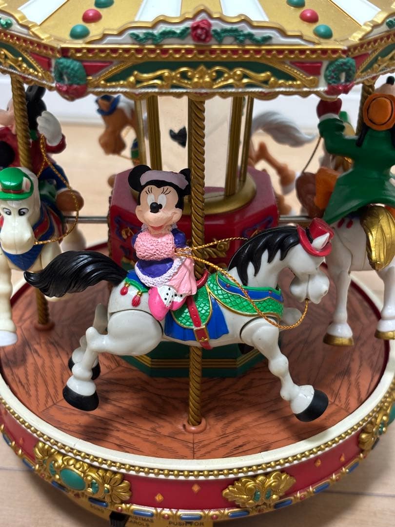 レア　ミッキーホリデイゴーランド　ディズニー　クリスマス　美品　オルゴール50曲