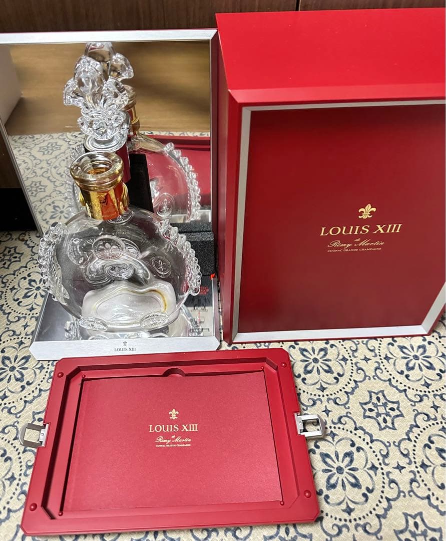 Louis XIII レミーマルタンルイ13世空箱と空瓶