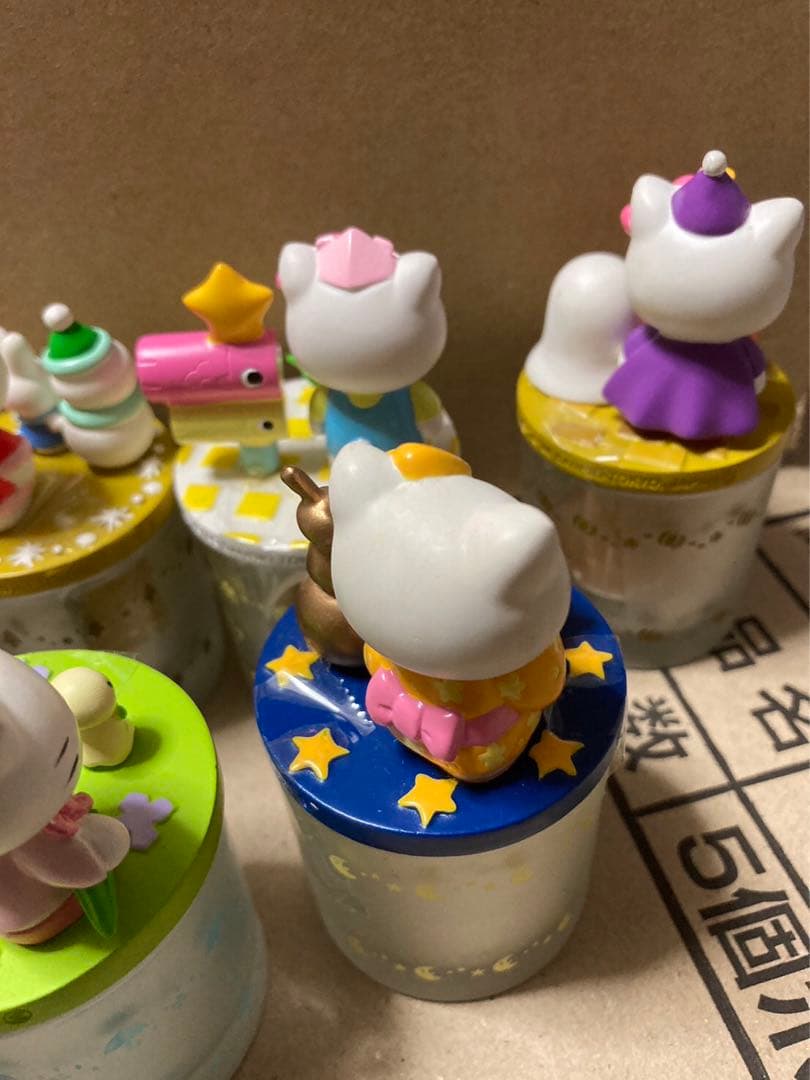 希少 ハローキティ キャンドル　千趣会　ベルメゾン マンスリー 2005 8種