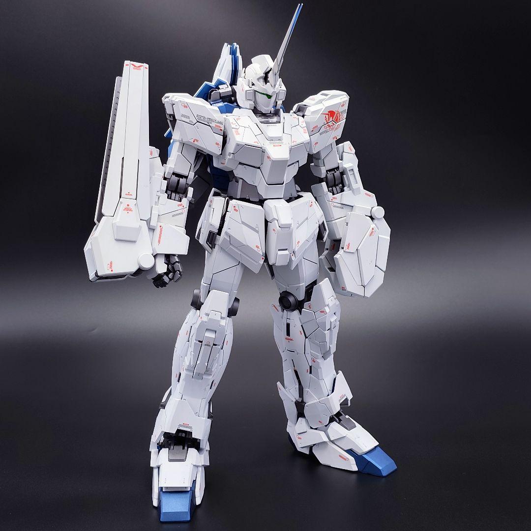 PG 1/60 ユニコーンガンダム ペルフェクティビリティ 全塗装完成品