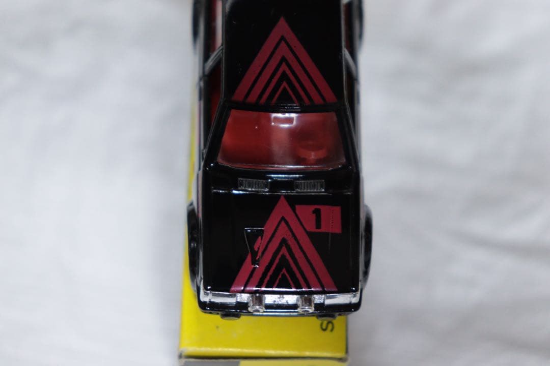 日本製　トミカ　三菱　ランサー　ターボ　アドバン　黒箱　NO.38