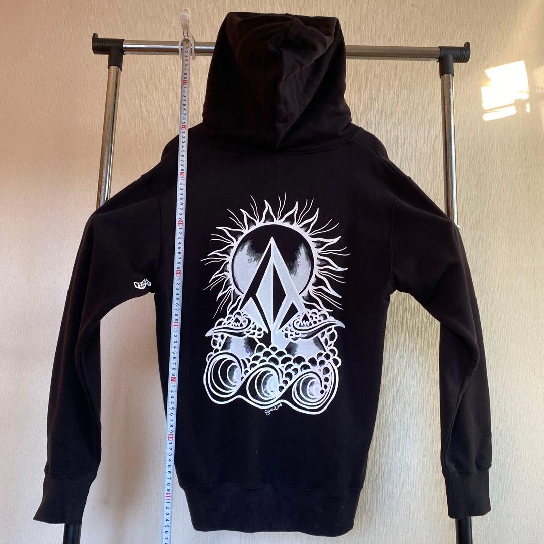 Volcom 太陽と波のグラフィックパーカー
