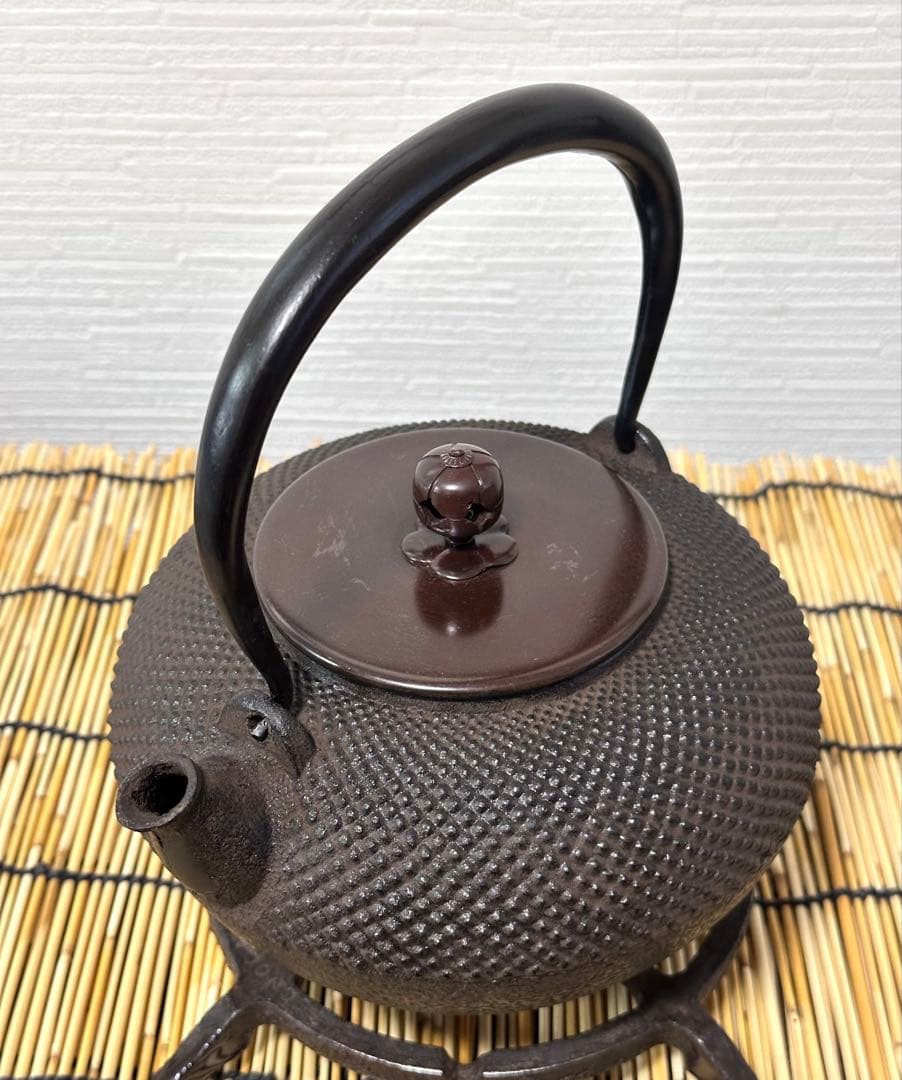 新品、供箱等付属品付 南部岩鋳四代目清末作 真作保証 18型アラレ