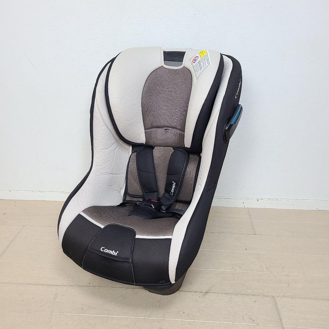 美品チャイルドシートコンビジュニアシートマルゴット1歳〜7歳