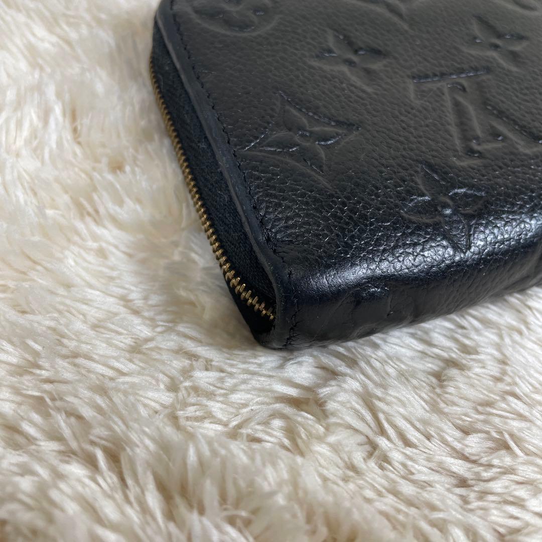 ルイヴィトン　アンプラント　ジッピーパース　型押し　モノグラム　黒