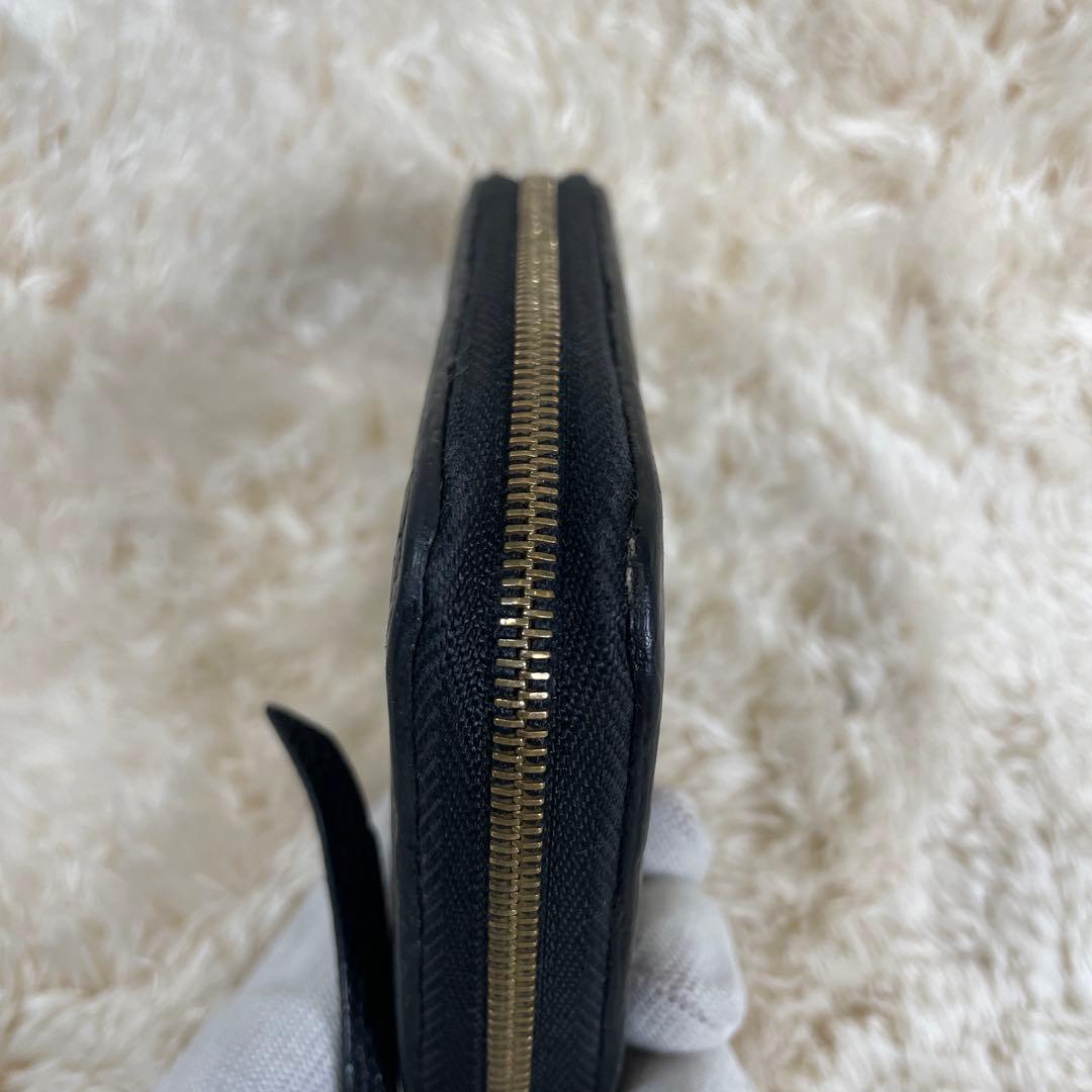 ルイヴィトン　アンプラント　ジッピーパース　型押し　モノグラム　黒