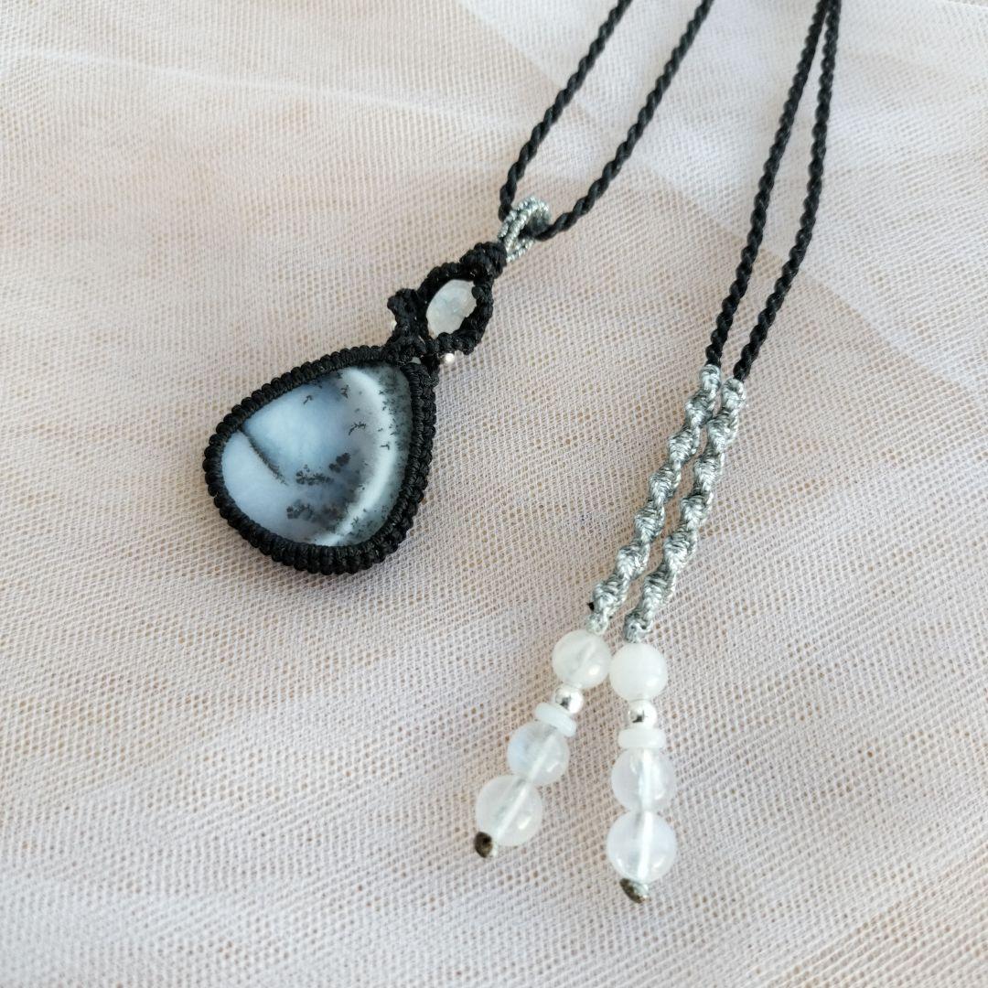 デンドライトオパール ブルームーンストーン マクラメ編みネックレス他