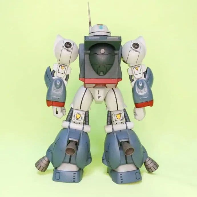 【全塗装完成品】1/100　ラウンド・バーニアン・バイファム ／整備ハンガー付