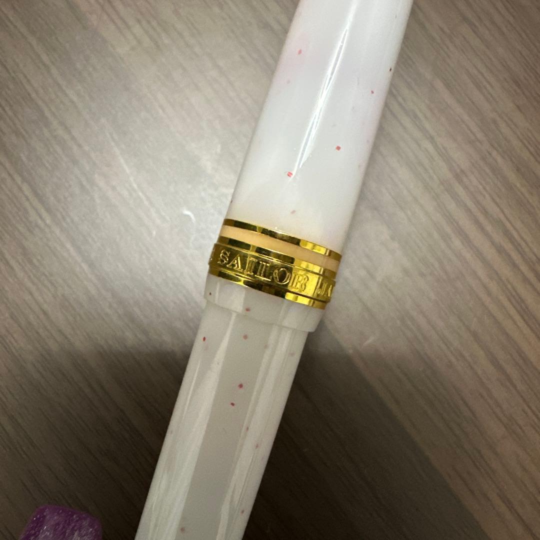 廃盤】セーラー万年筆 SHIKIORI 雪夕空葉【雪椿】中細