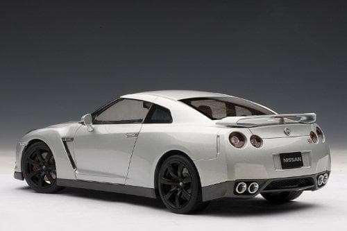 日産★GT-R★オートアート★ミレニアム★リミテッドエディション★２０００個限定