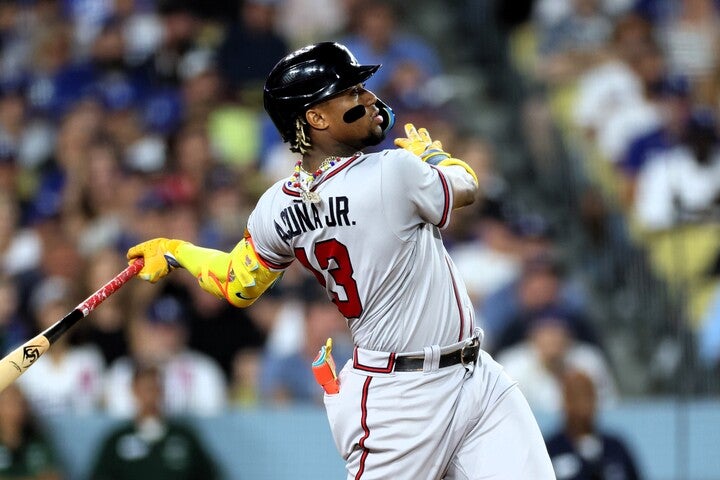 結婚式→満塁弾で自ら祝う！ アクーニャJr. “男気溢れる一発”で 史上初