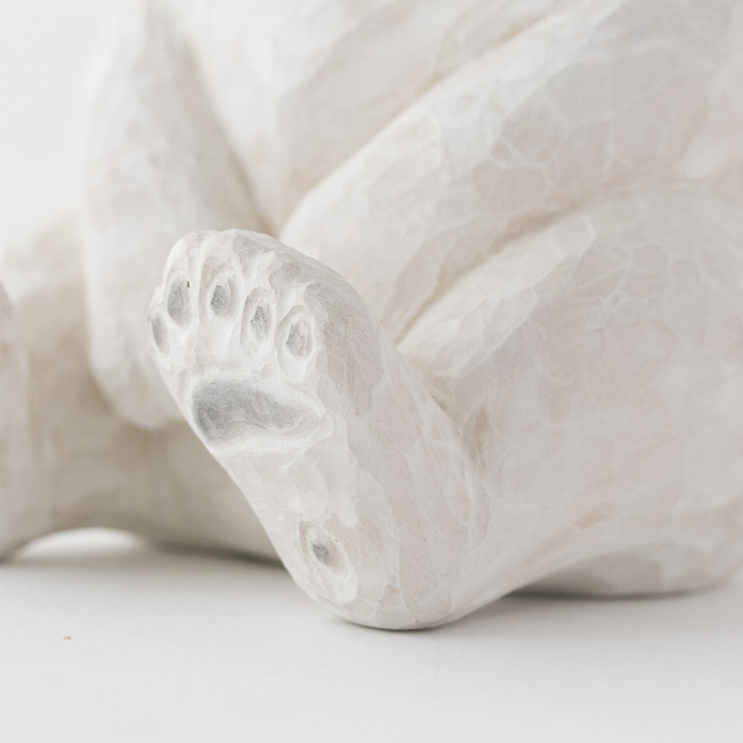 鈴木彫刻所/シロクマ 大 -笑顔をくれるシロクマ - スタイルストア