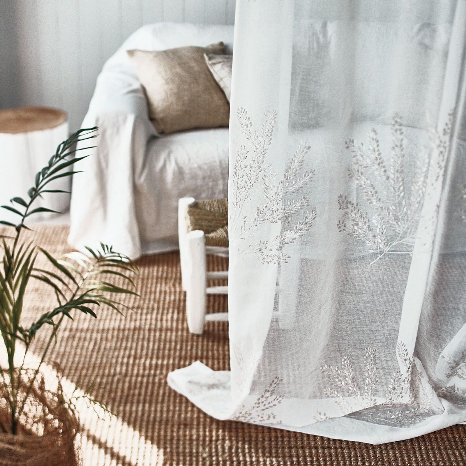 U-5016 Embroidery｜株式会社スミノエ インテリア プロダクツ（SUMINOE