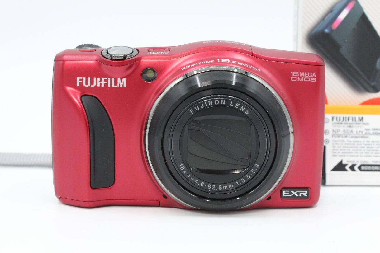 良品】FUJIFILM 富士フイルム F820EXR R レッド 1/2型1600万画素 光学