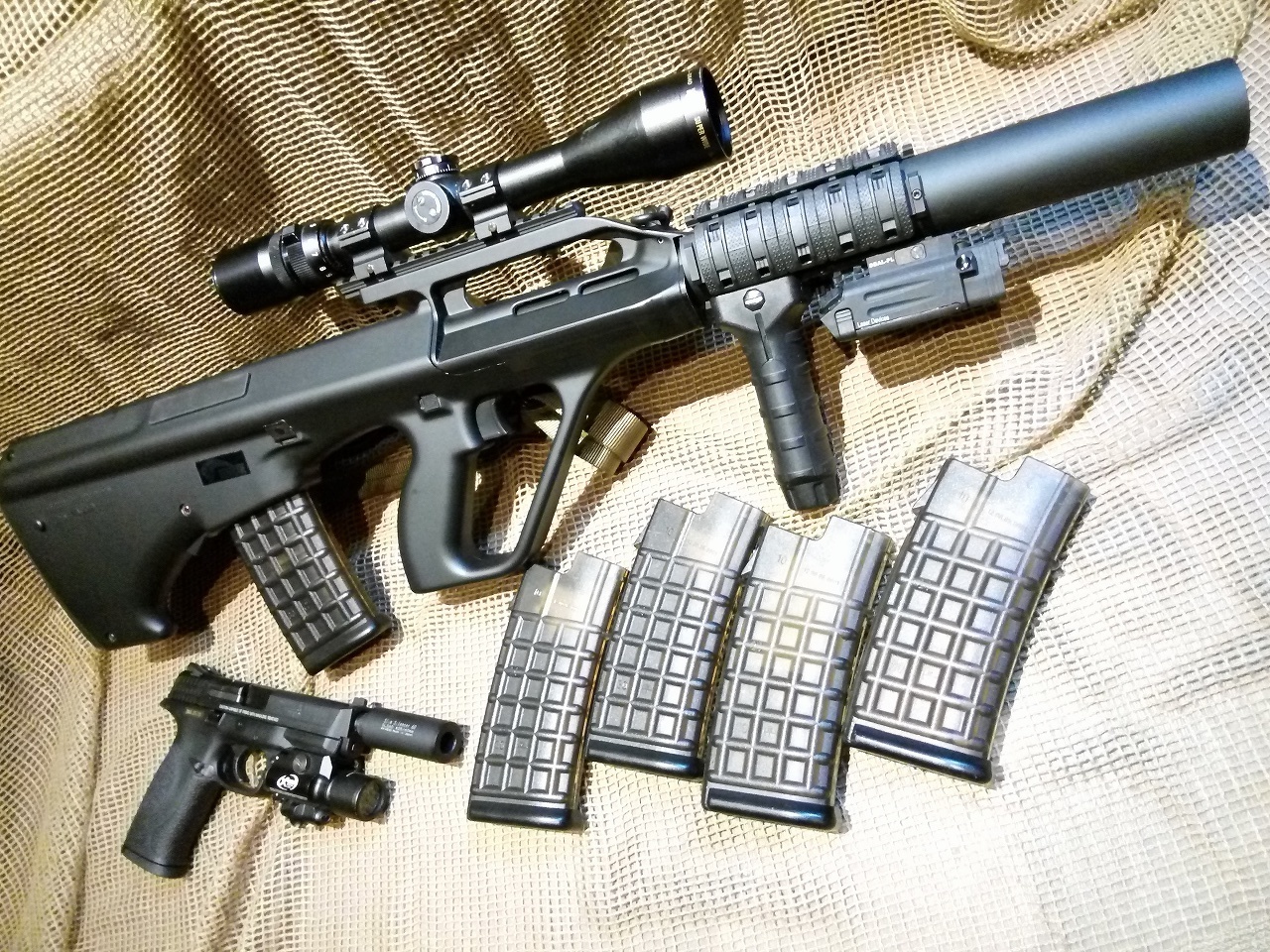 希少パーツ仕様 東京マルイ ステアーAUG バレットカスタム 銃器紹介