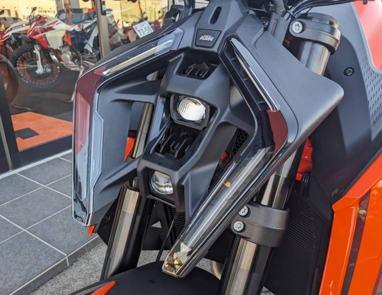 KTM 1390 SUPER DUKE R EVO ブレーキランプ一体型ウィンカー KTM 山形