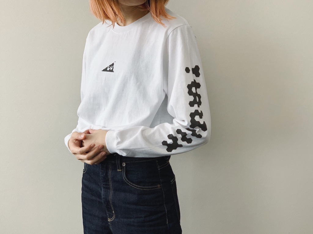 スピッツ HACHIMITSU30 ロングスリーブTシャツ 000000000093_LIU7bqf.jpg