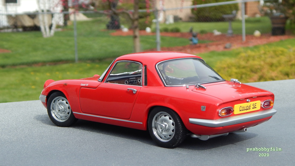 1/18 AUTOart ロータス エラン S3 S/E クーペ 1/18 AUTOart ロータス