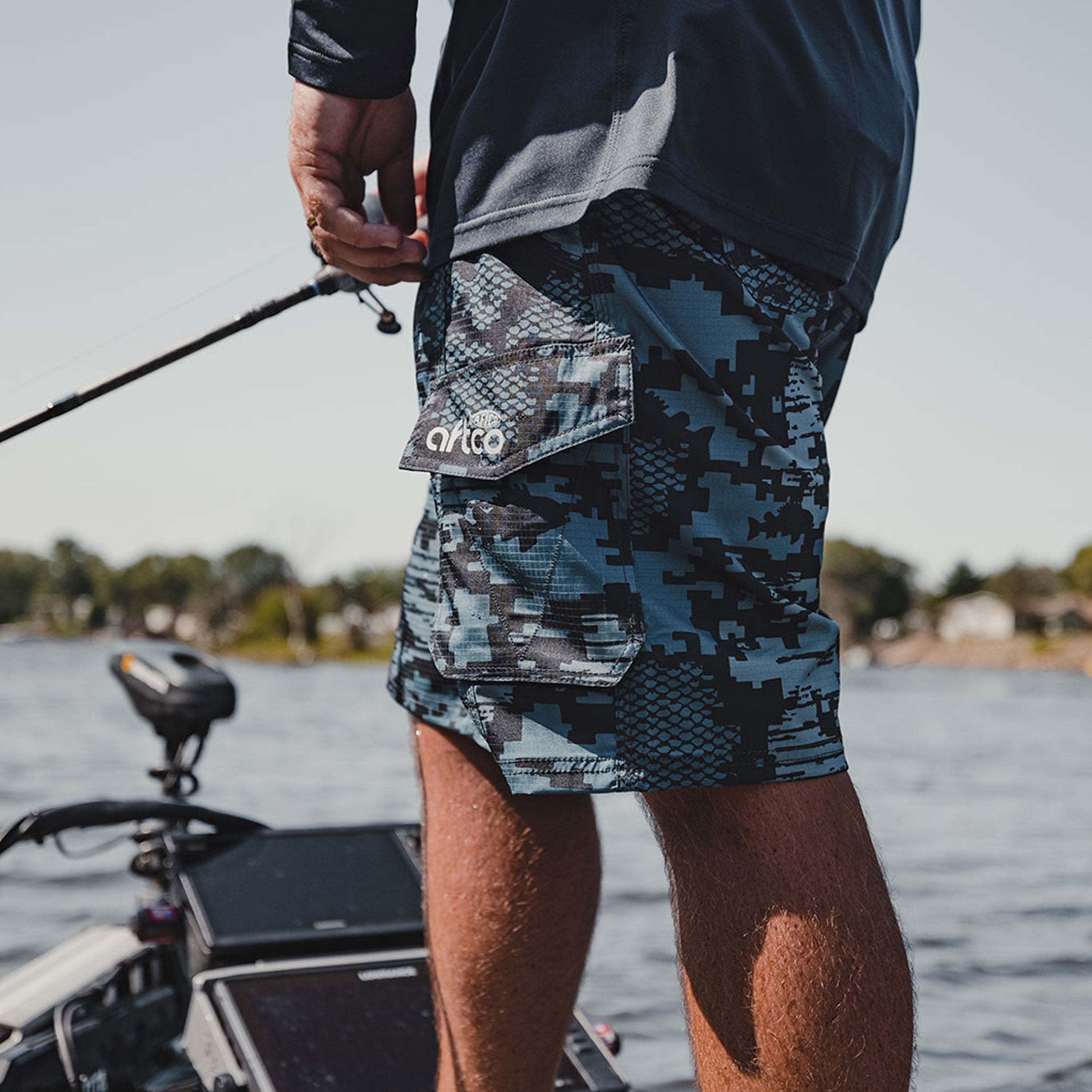Tactical Camo Fishing Shorts - AFTCO – AFTCO Japan