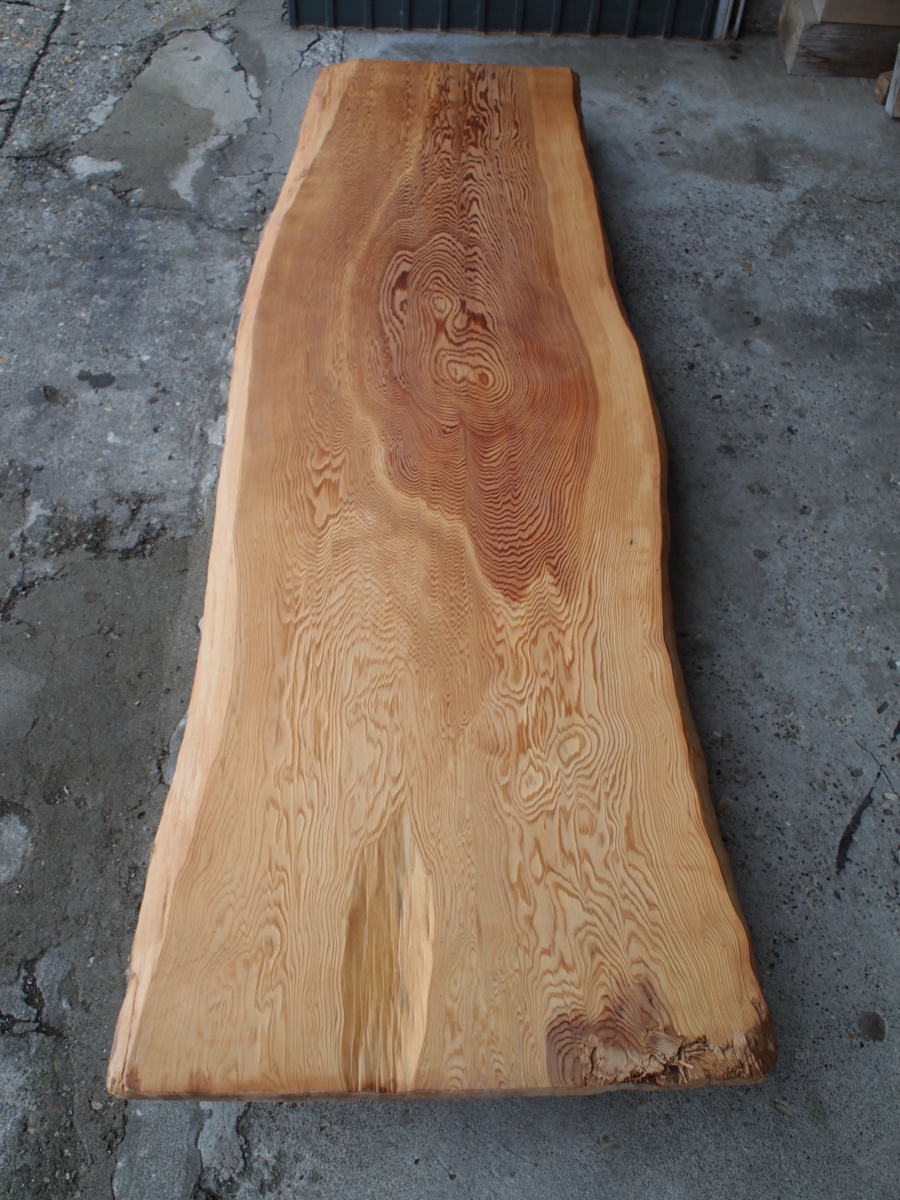 天然秋田杉厚板 | あきたの材木屋あきたの材木屋