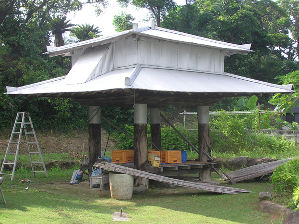 奄美大島の高倉 あまみっこ