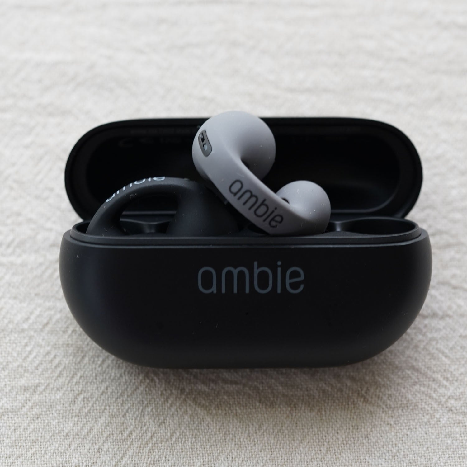 ギフトセット＞ambie sound earcuffs AM-TW02スターターセット ギフト