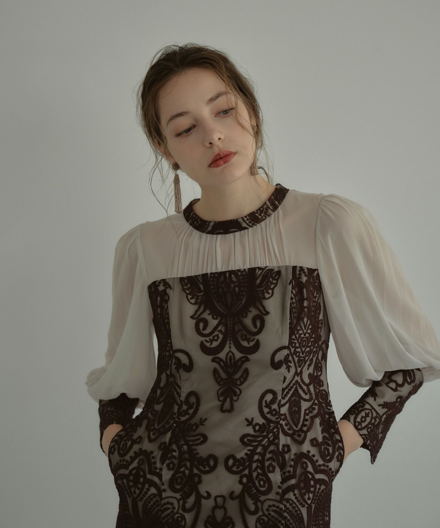 アンドレスド ダマスクギャザードレス 結婚式 お呼ばれ ドレス