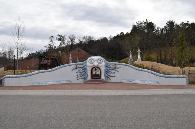 ジブリパーク新エリア「魔女の谷」でハウルの部屋に入れる