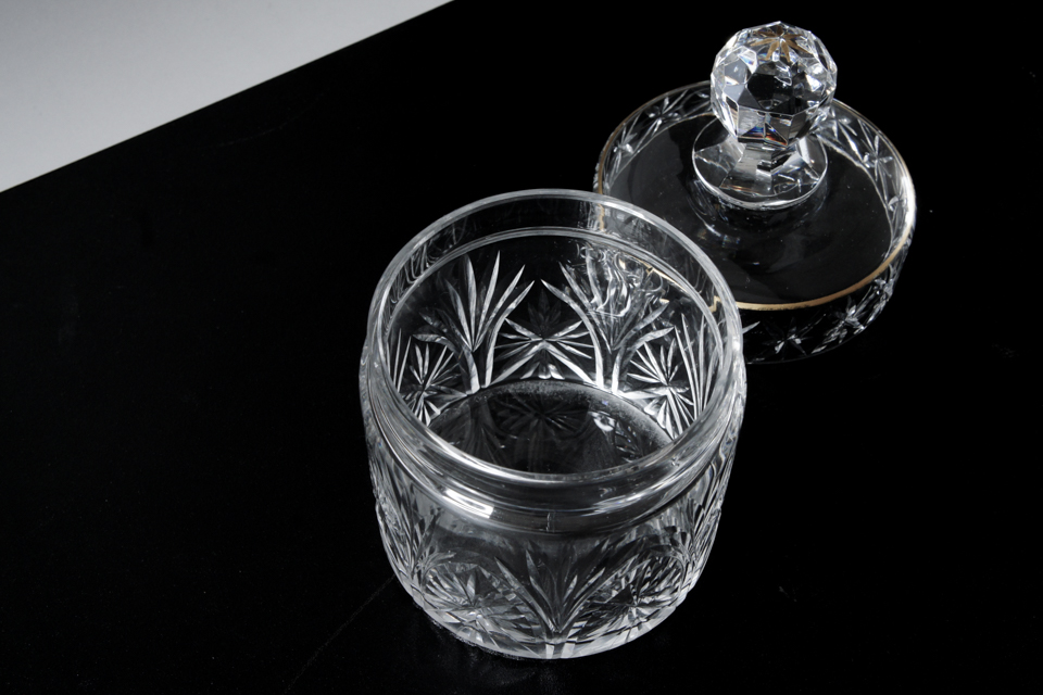 オールドバカラ「イエール HYERES 蓋物」《アンティックかとう》