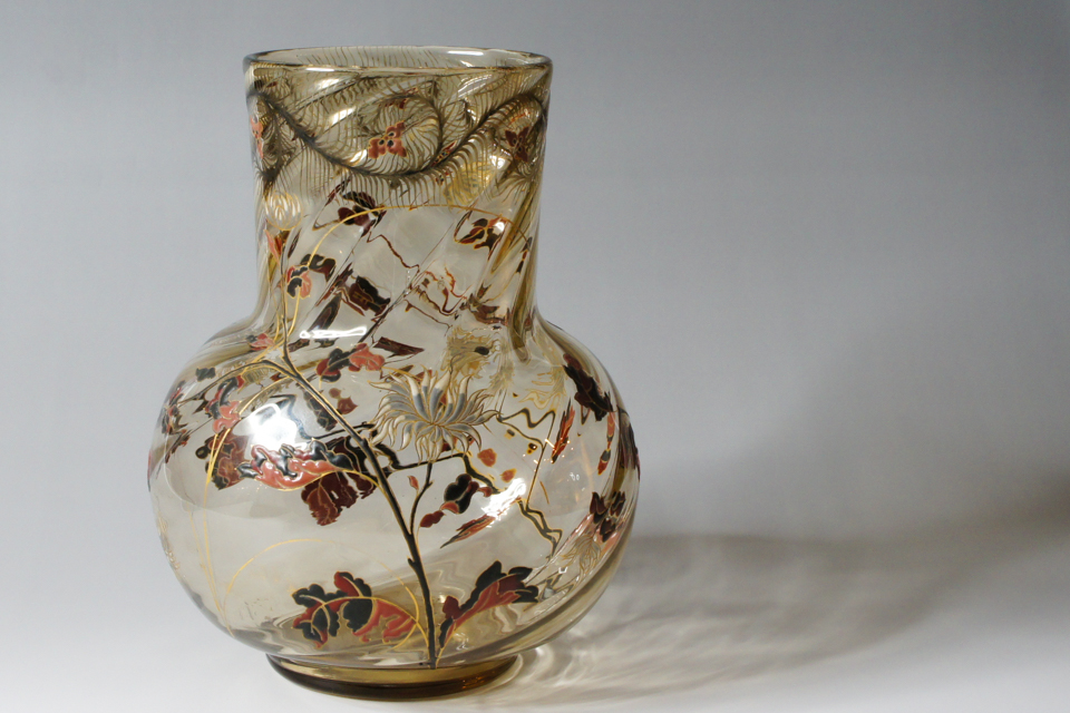 青花 花瓶 花入 壺 昆虫デザイン カマキリ 蟷螂 中国 染付 青花 花瓶 花入