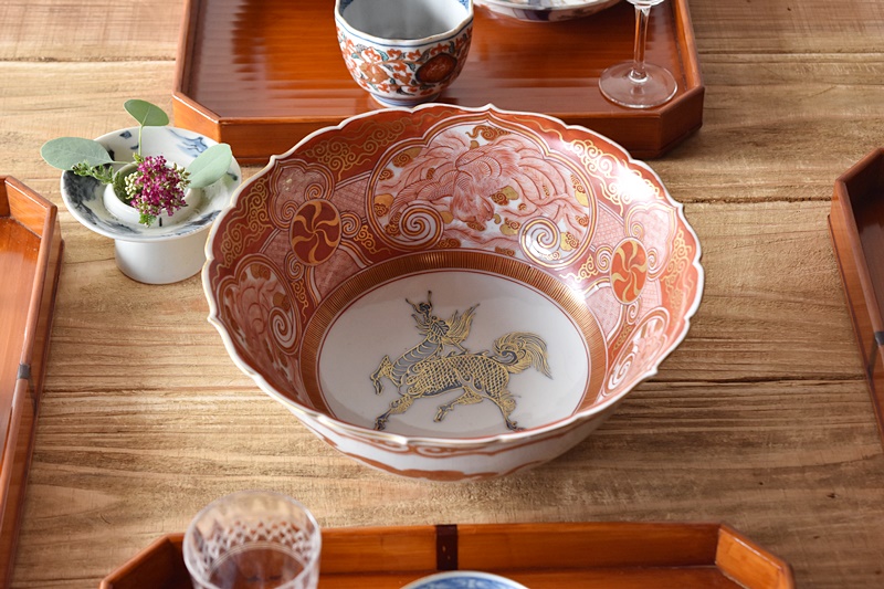 りんぞう 九谷焼 古九谷 赤絵金彩 人物文 盃 時代箱付 D R6178 りん