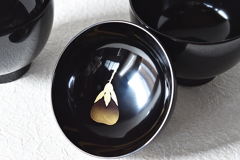 輪島塗 わじま田谷作 茄子研ぎ出し蒔絵 見返し図有 棗型吸物椀 - 生活