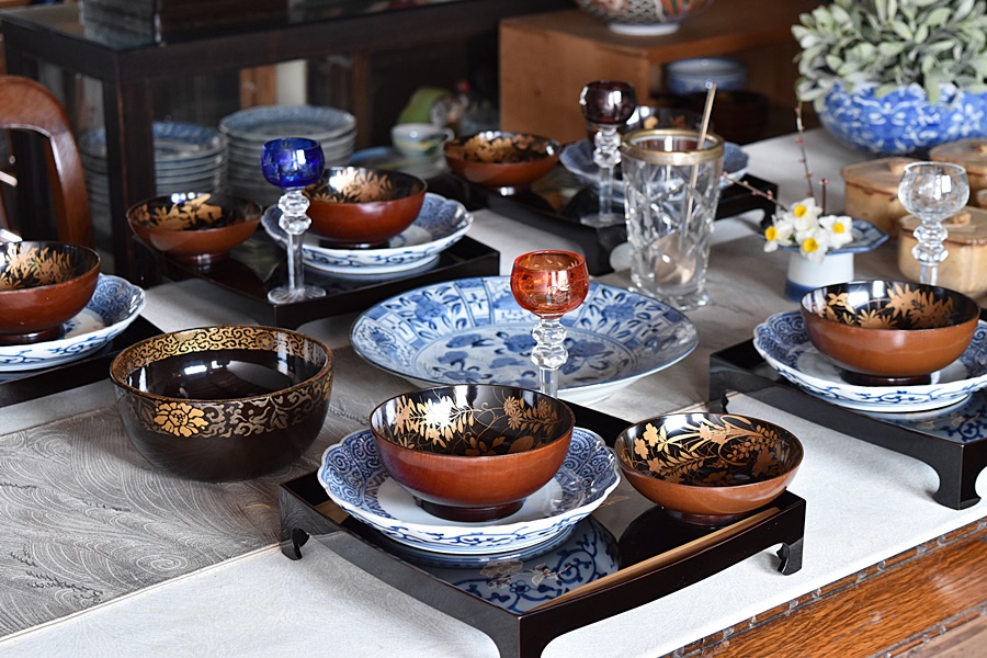 行器(ほかい) 江戸時代儀礼贈答に食物(饅頭、餅、菓子)容器 漆塗り 金具貼