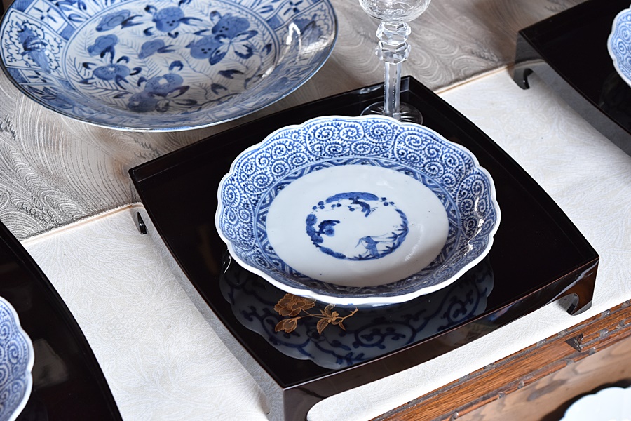 y033 古伊万里 染付 微塵唐草 七寸皿 5枚 太明成化年製 輪花縁