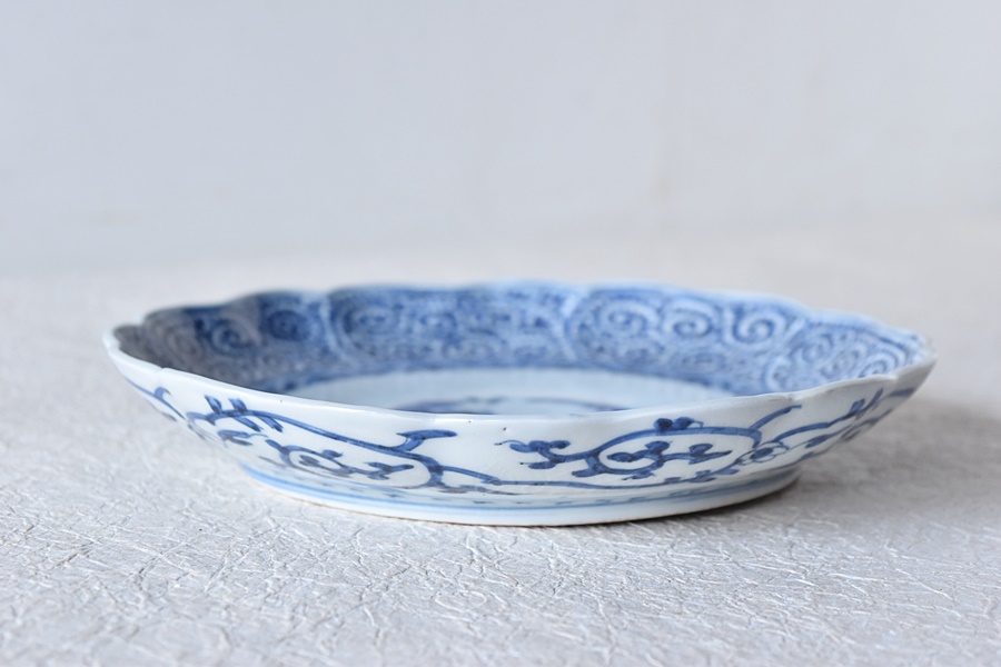 y033 古伊万里 染付 微塵唐草 七寸皿 5枚 太明成化年製 輪花縁 y033 古