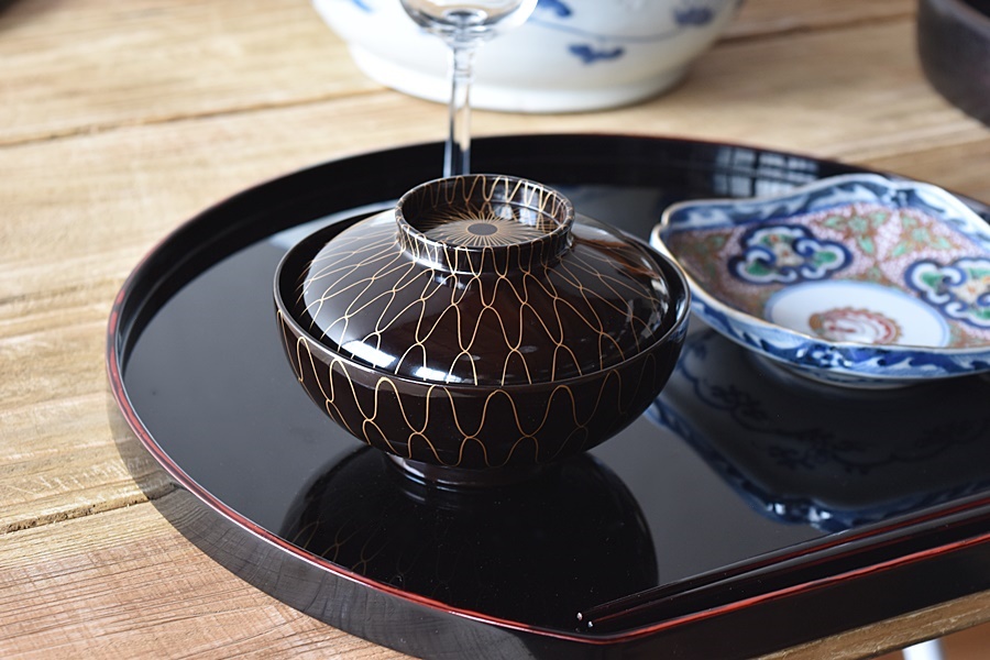 ほぼ未使用 懐石道具 木製黒塗 金彩花蒔絵 汁椀5客揃 瑾斎の漆器 内朱 元箱