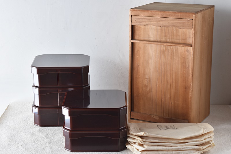 大徳寺弁当や松花堂弁当箱 - 生活骨董と古布のアンティークショップ