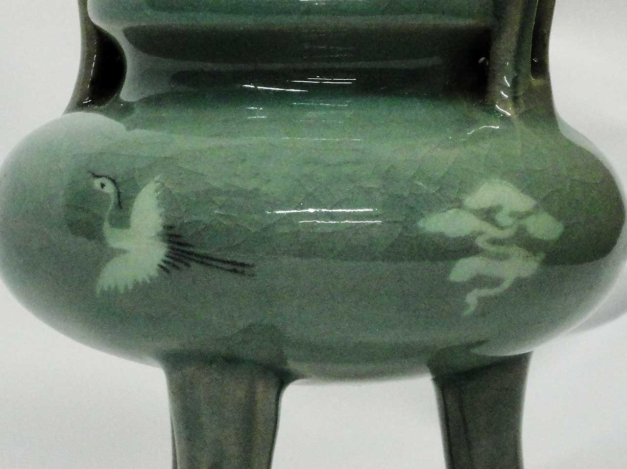 松月窯 金鍾浩作 現代高麗 青磁 の 香炉 のご紹介 | 骨董品の買取なら