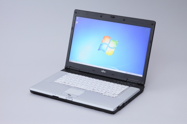 高速SSD120GB搭載 Core i7 フルHD FUJITSU LIFEBOOK E780/A ノート
