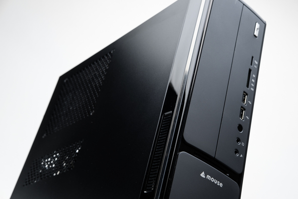 ASCII.jp：高性能スリムPCが欲しい!! マウス「LUV MACHINES Slim」を