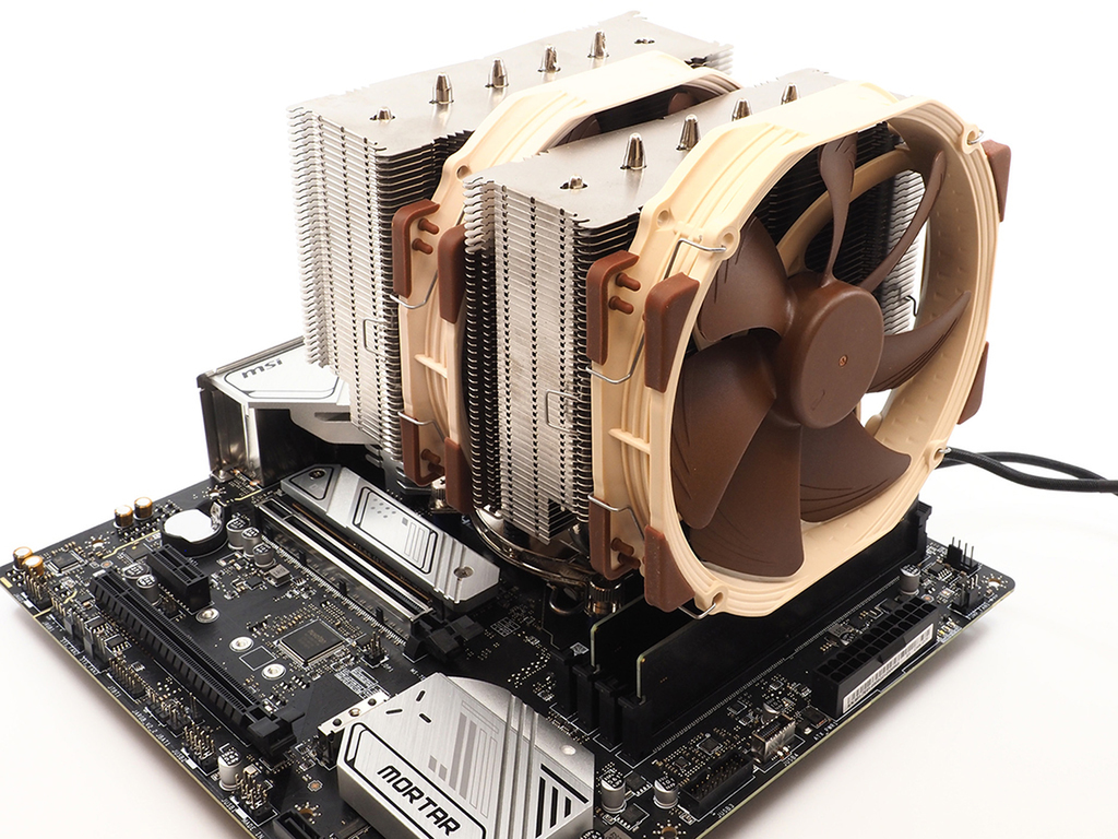 ASCII.jp：巨大な空冷CPUクーラーが実装できるB760Mゲーミング