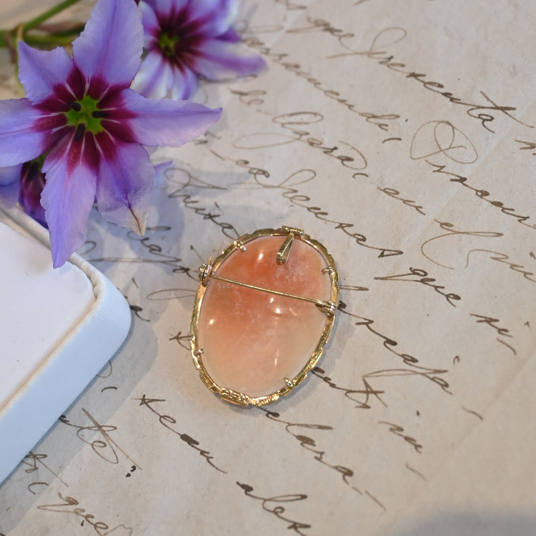 イタリア製 585（14K）刻印フレーム 女神 シェルカメオ ブローチ