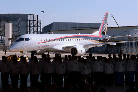 MRJロールアウト 記念ブック MRJロールアウト式典記念ブック、他 MRJ