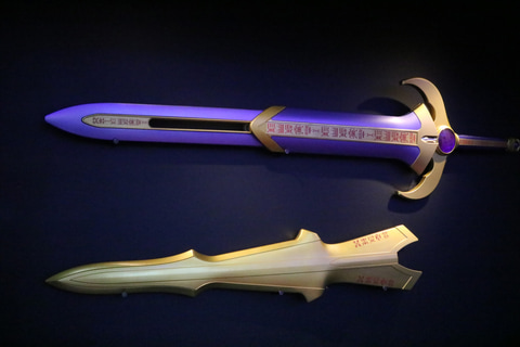 おもちゃショー】大人の仮面ライダーなりきり玩具新ブランドは武器が