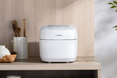 象印の炊飯器「炎舞炊き」に4合モデル ほぼ3合サイズでも多く炊ける