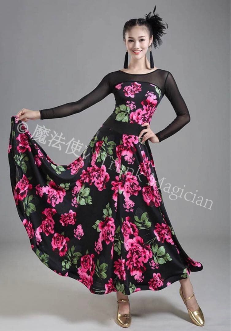 ファッション 【新品未使用】人気の花柄練習着 スタンダードの練習に