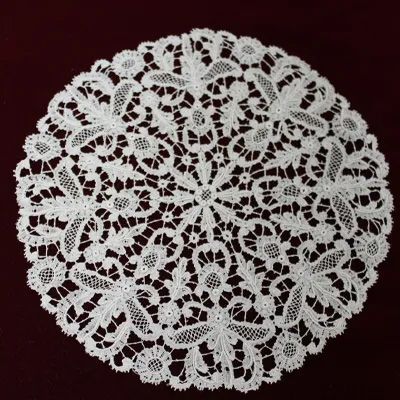 ベルギー製アンティーク ロザリンパール レース ドイリー - メルカリ