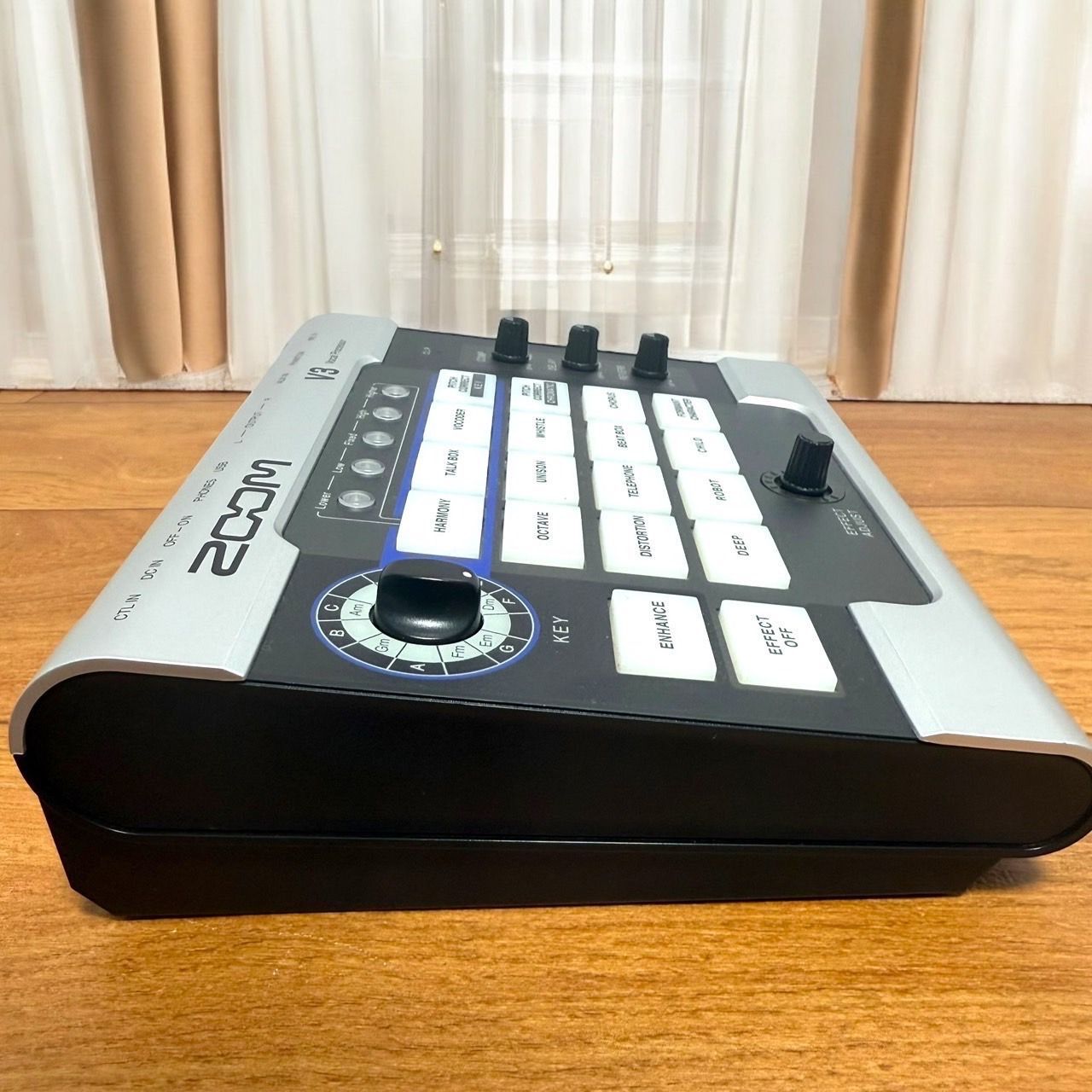 ZOOM V3 ボイス・チェンジャー 美品 ZOOM ズ―ム ボイスチェンジャー V3